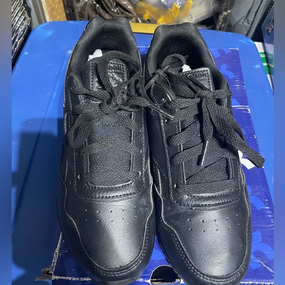 Kids 3y black new Reebok Harmon Run